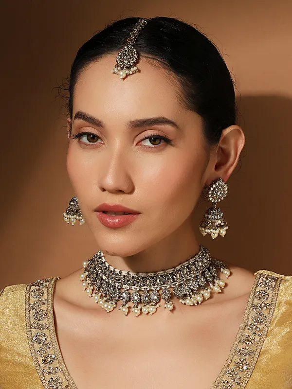 Jewel_Me_Up_Ethnic_Traditional_Gold-Toned_Crystals_&_Pearl_Embellished_Necklace_Set_With_Jhumka_Earrings_&_Maang_Tikka