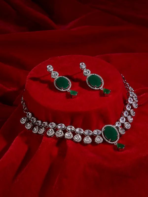 Silver_Polished_Emerald_Green_American_Diamond_Necklace_Set