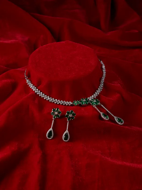 Silver_Green_Floral_Design_American_Diamond_Necklace_Set_With_Earrings