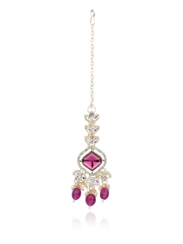 Wine_Pearls_And_White_Kundan_Mini_Bridal_Necklace_Set_With_Maang_Tikka_By_Jewel_Me_Up