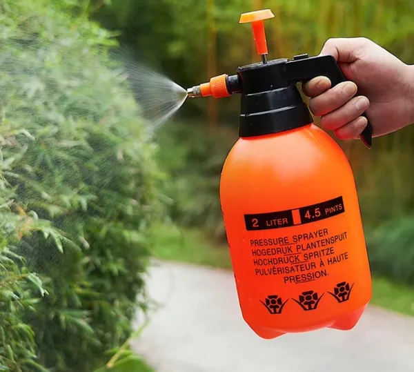 Orange_Plastic_Premium_Pressure_Sprayer_For_Gardening
