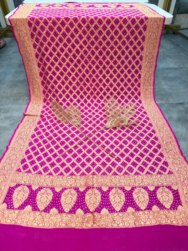 Pure_Khadi_Georgette_Dupatta_With_Rich_Zari_Weaving_Banarasi_Style_Bridal_Festive_Dupatta_Rani_Shade