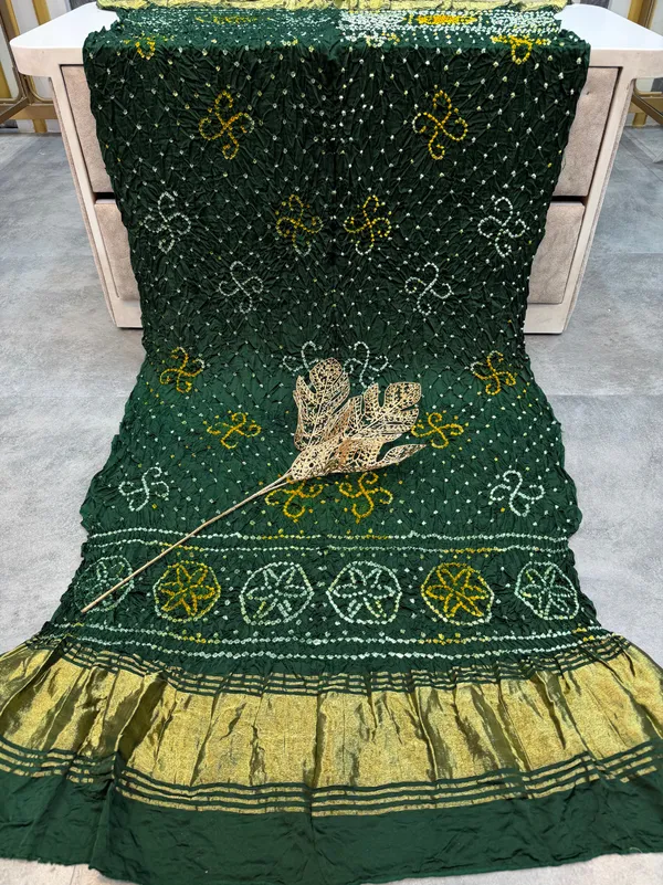 Modal_Gaji_Bandhani_Dupatta_With_Floral_Motifs_Soft_Festive_Dupatta_Green
