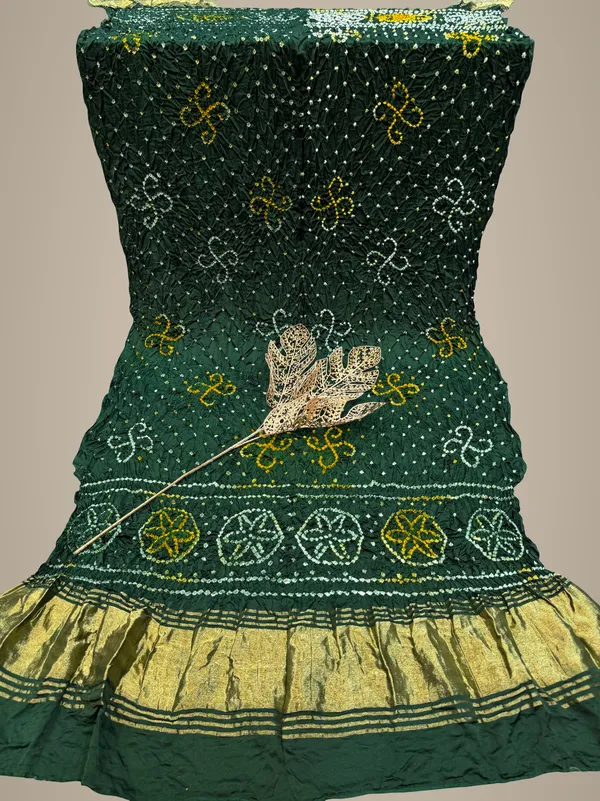 Modal_Gaji_Bandhani_Dupatta_With_Floral_Motifs_Soft_Festive_Dupatta_Green