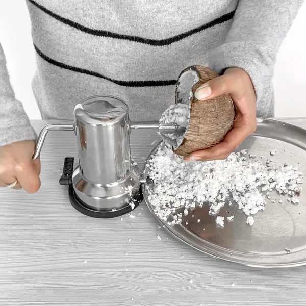 Stainless_Steel_Manual_Coconut_Scraper_with_Vacuum_Base