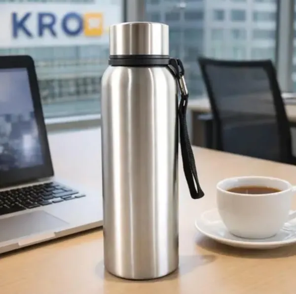 Stainless_Steel_Insulated_Water_Bottle_with_Carrying_Strap