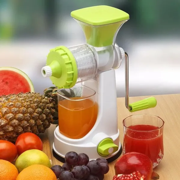 Manual_Fruit_&_Vegetable_Juicer_with_Suction_Base_-_White_&_Green