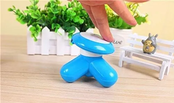 Mini_USB_Vibrating_Massage_Roller_-_Portable_Handheld_Body_Massager