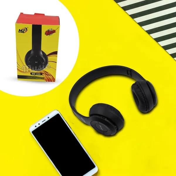 Beat's_Wireless_Over-Ear_Headphones_with_Microphone_-_Black