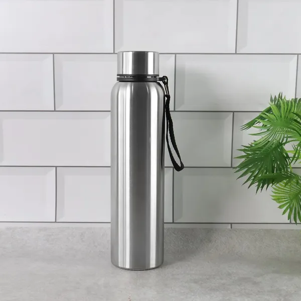 Stainless_Steel_Vacuum_Insulated_Water_Bottle_with_Carry_Strap