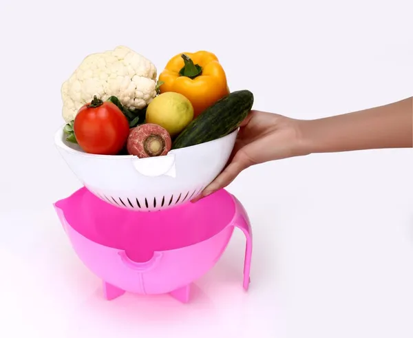 9-in-1_Multifunctional_Vegetable_Slicer_and_Shredder_with_Drain_Basket