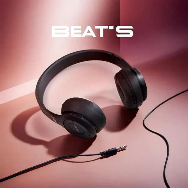 Beat's_Wireless_Over-Ear_Headphones_with_Microphone_-_Black