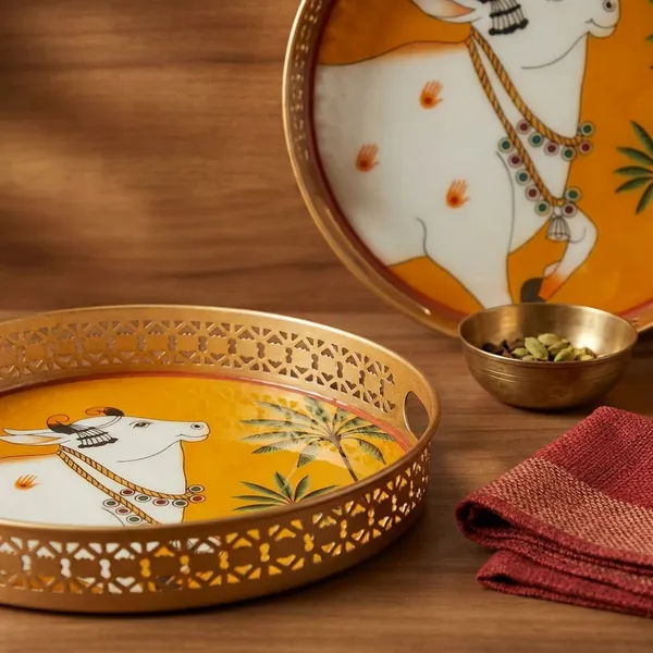 Yellow_Metal_Cow_Design_Coffee_Tea_Serving_Tray_(Pack_Of_2)