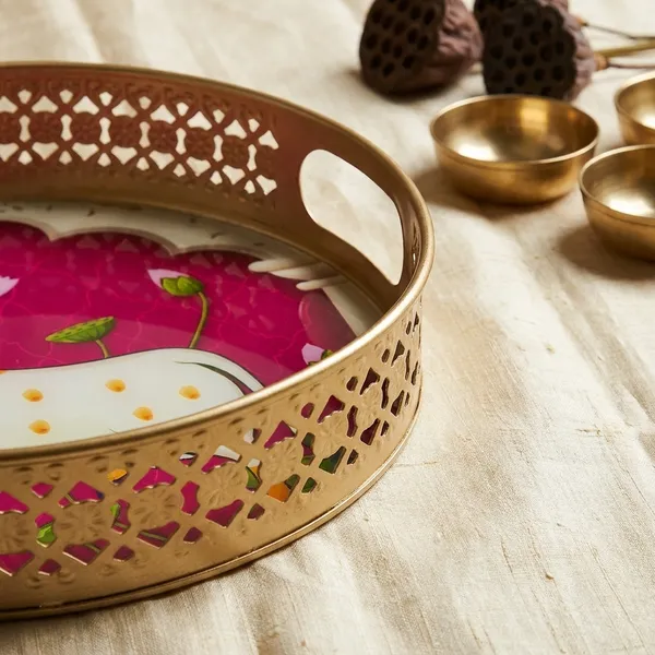 Multicolor_Metal_Cow_Design_Coffee_Tea_Serving_Tray