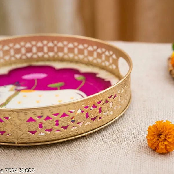 Multicolor_Metal_Cow_Design_Coffee_Tea_Serving_Tray_(Pack_Of_2)