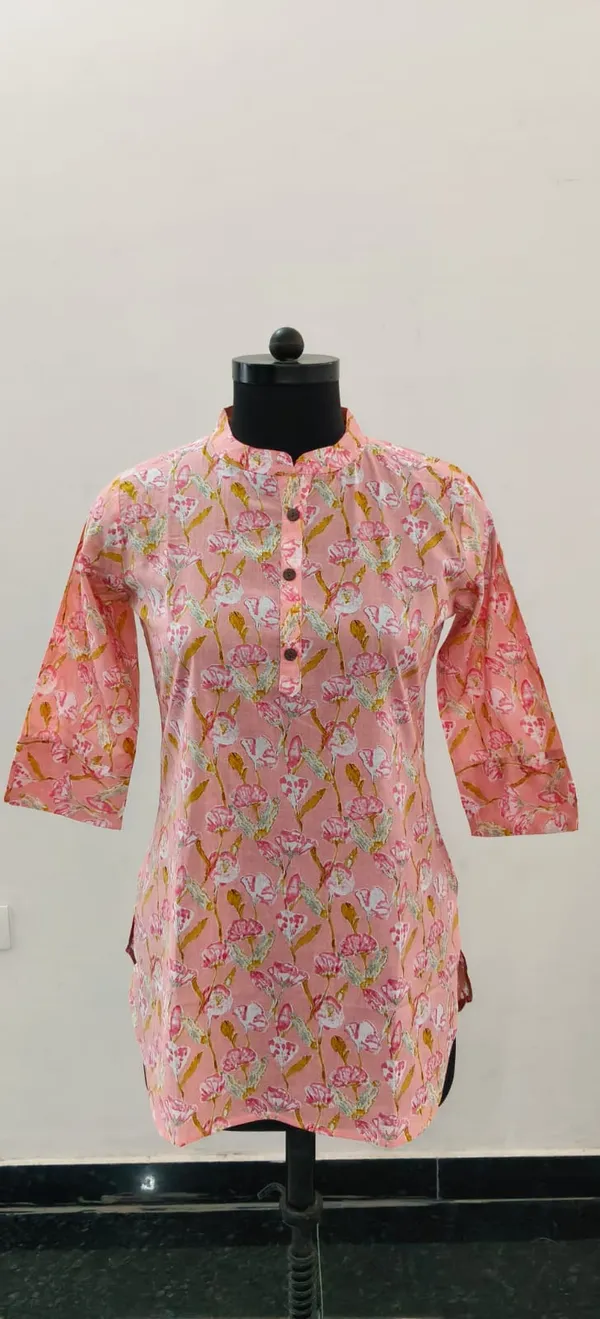 Peach_Printed_Pure_Cotton_Premium_Short_Top_For_Women