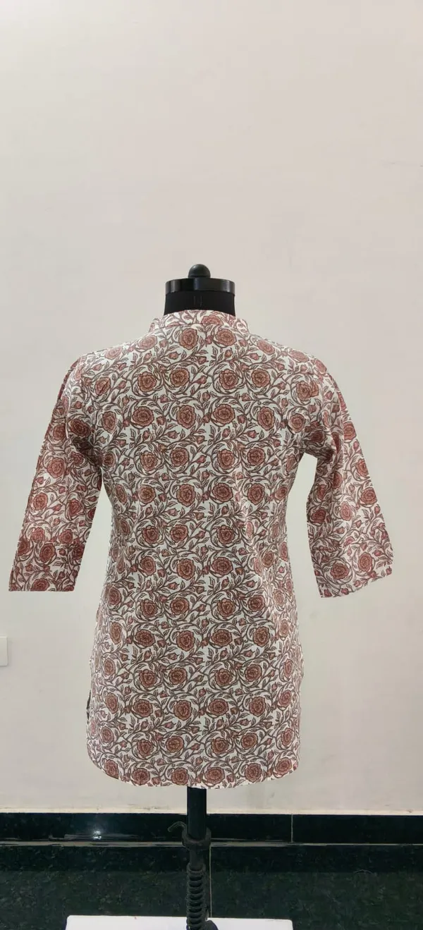 Brown_Printed_Pure_Cotton_Premium_Short_Top_For_Women