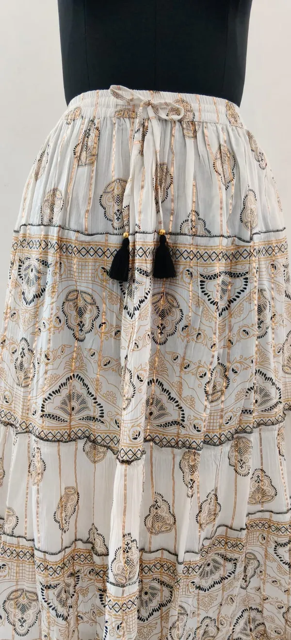 Off_White_With_Black_Print_Fine_Viscose_Lurex_Crinkle_Premium_Skirt_For_Women