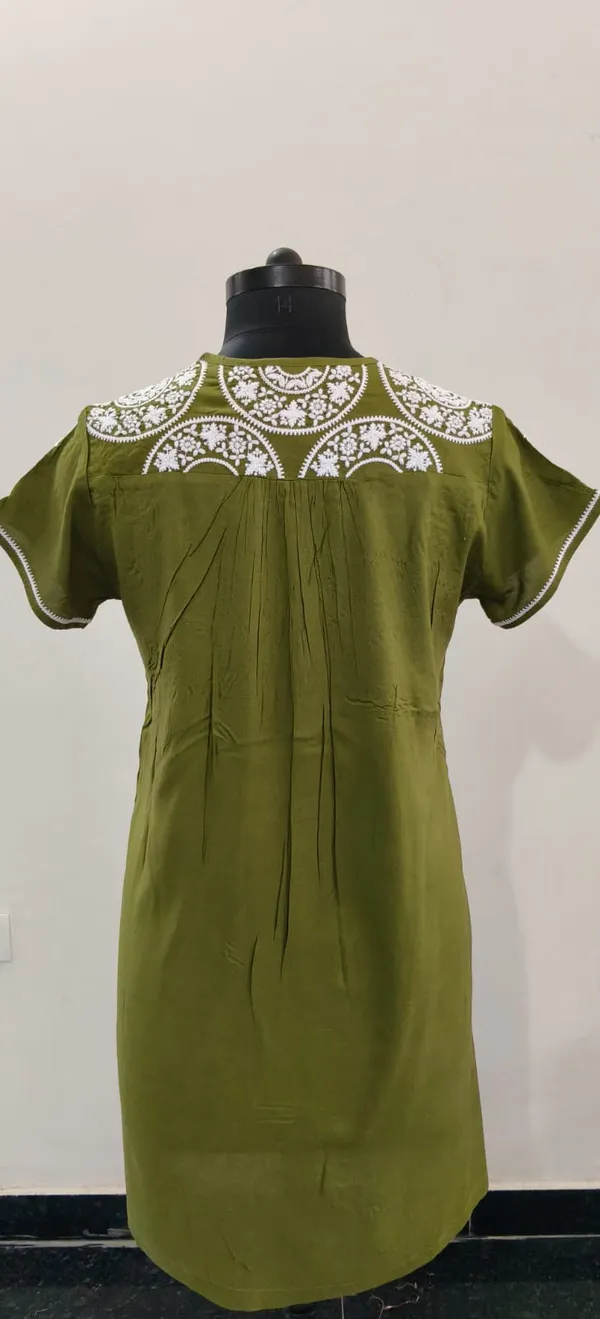 Mehandi_Green_Fine_Viscose_Premium_Tunic_Top_For_Women