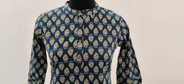 Indigo_Blue_Printed_Pure_Cotton_Short_Top_For_Women
