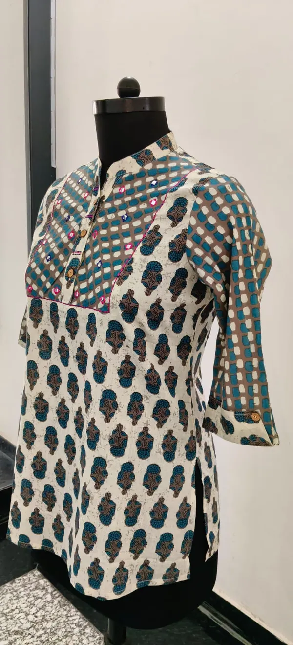 Blue_Printed_Cotton_Premium_Top_For_Women