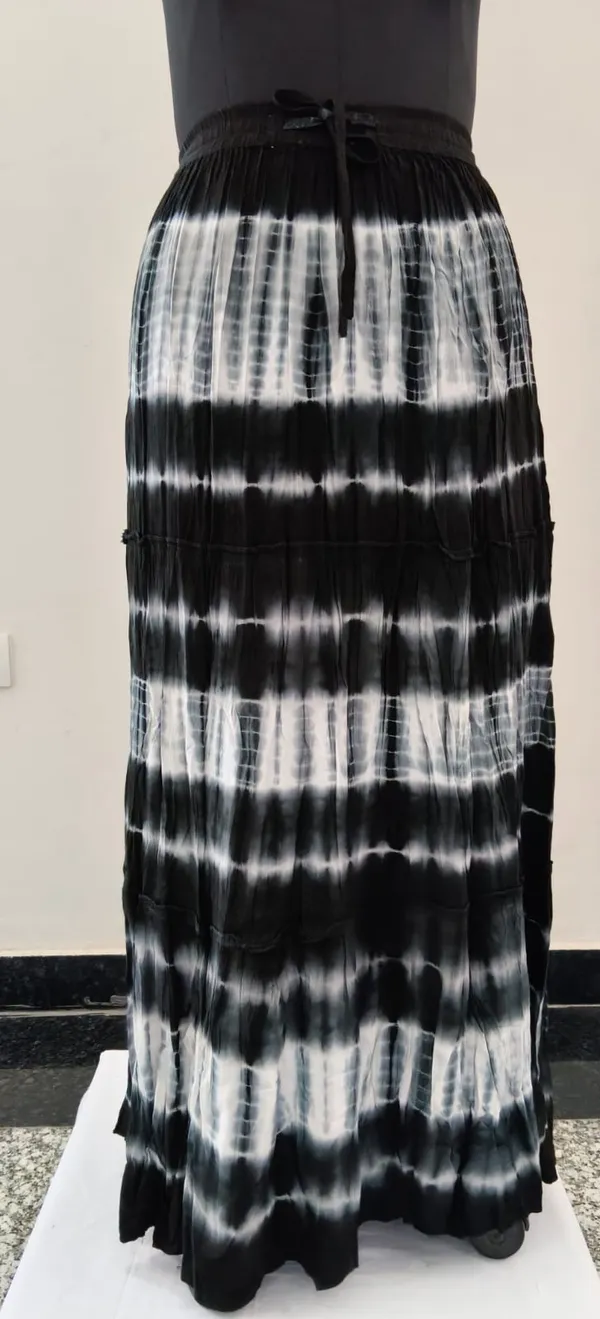 Black_And_White_Fine_Viscose_Premium_Tier_Skirt_For_Women