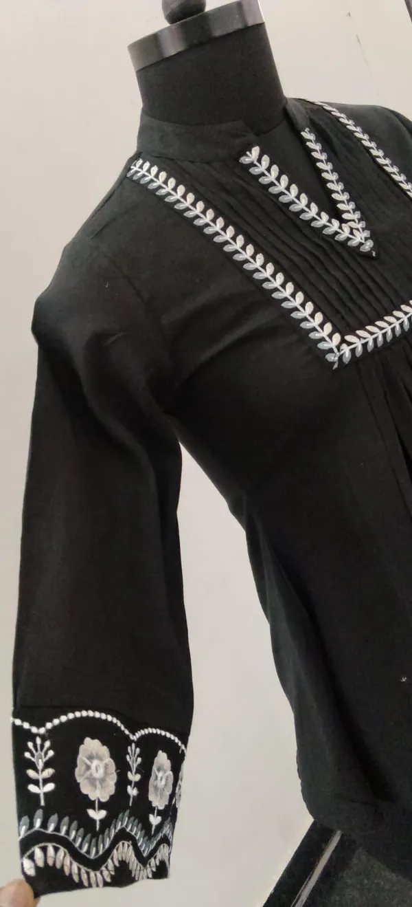 Black_Fine_Cotton_Flax_Premium_Top_For_Women