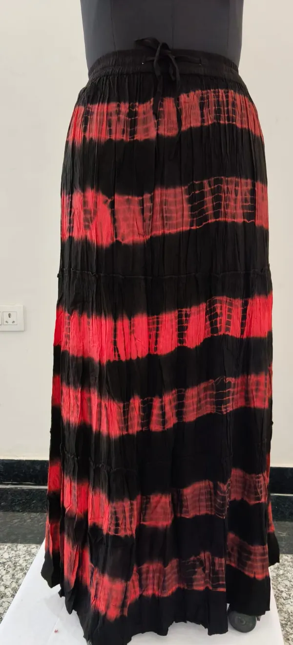 Red_And_Black_Fine_Viscose_Premium_Tier_Skirt_For_Women