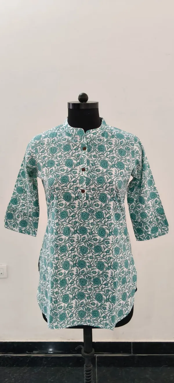Aqua_Printed_Pure_Cotton_Premium_Short_Top_For_Women