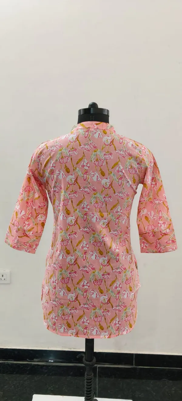 Peach_Printed_Pure_Cotton_Premium_Short_Top_For_Women