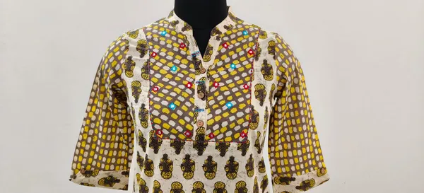 Yellow_Printed_Cotton_Premium_Top_For_Women