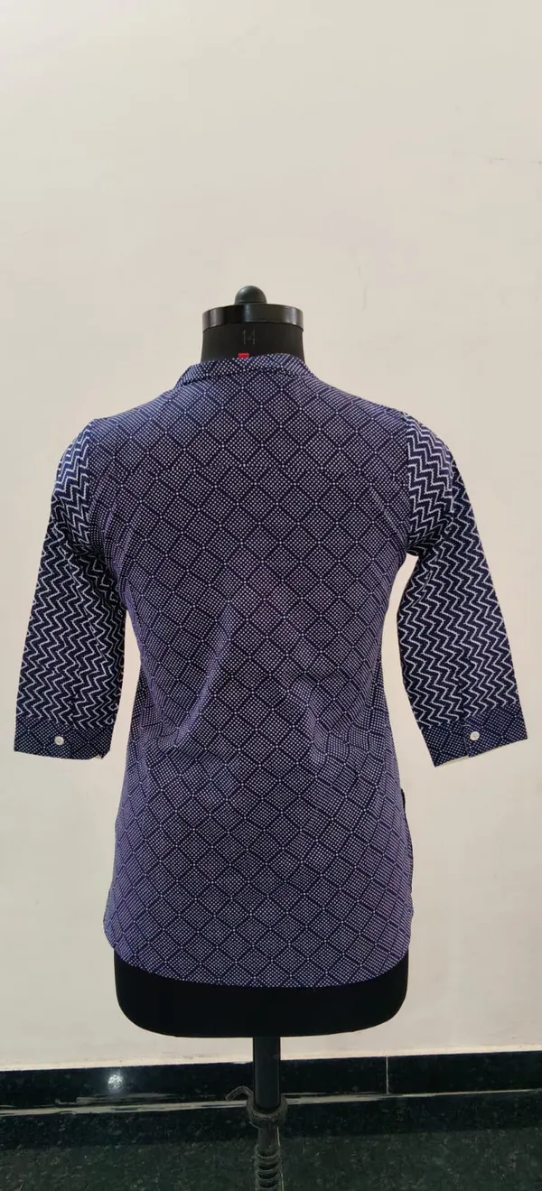 Indigo_Blue_With_Red_Fine_Cotton_Cambric_Premium_Top_For_Women