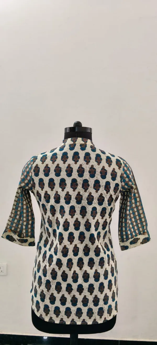Blue_Printed_Cotton_Premium_Top_For_Women