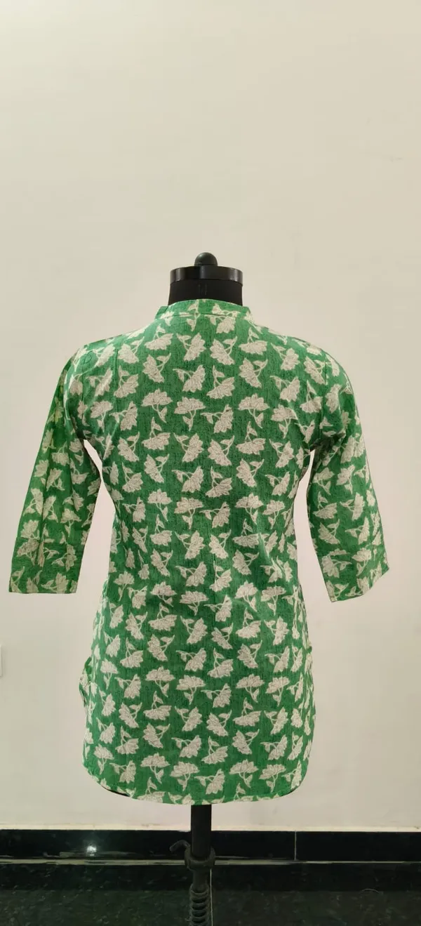 Green_Printed_Pure_Cotton_Short_Top_For_Women