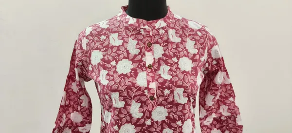 Maroon_Floral_Printed_Pure_Cotton_Short_Top_For_Women