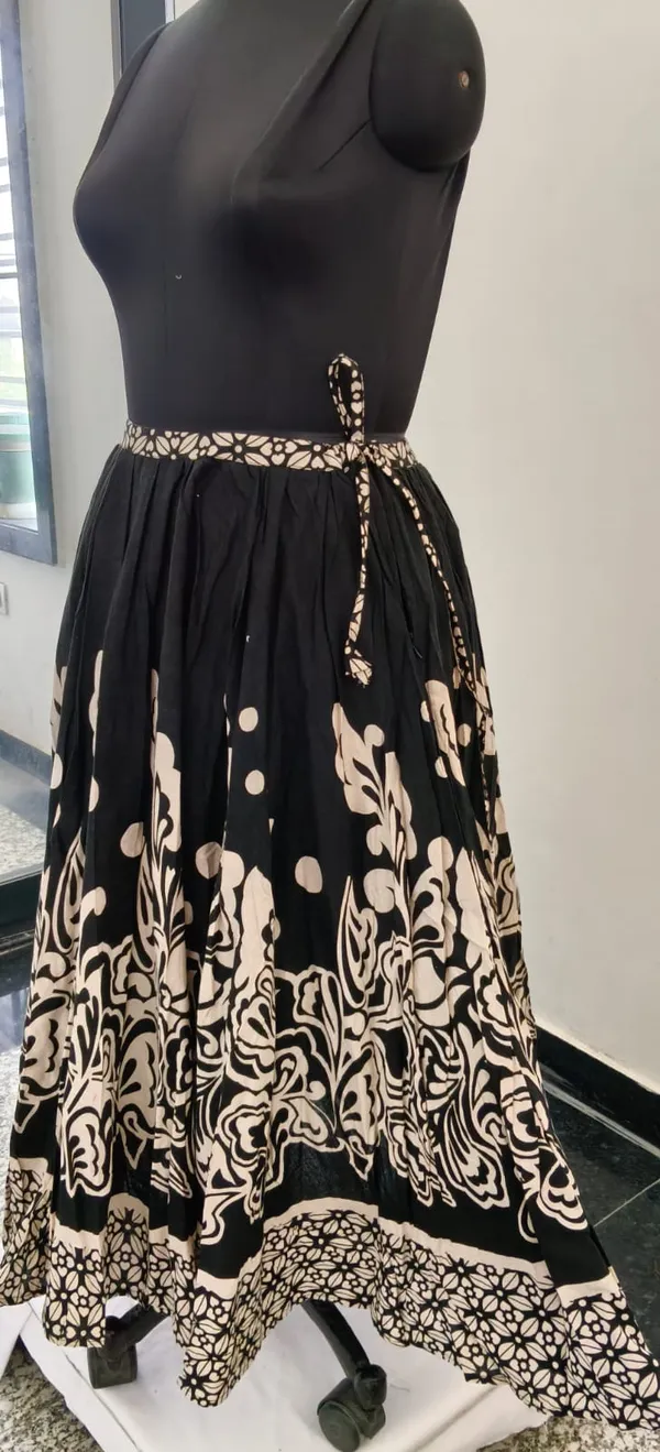 Black_Cotton_Premium_Skirt_For_Women