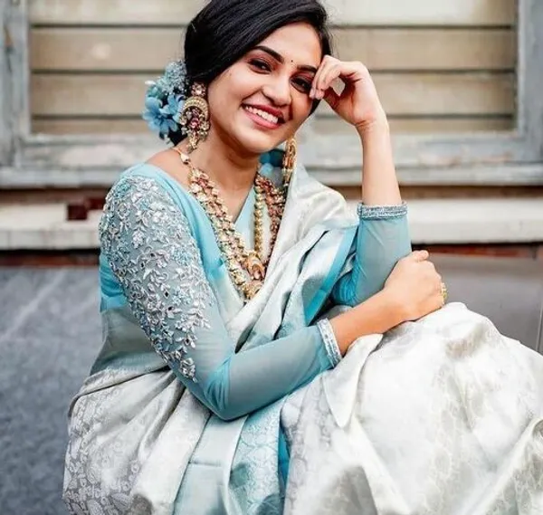 Designer_Grey_And_Blue_Dual_Tone_Saree_With_Heavy_Embellished_Blouse