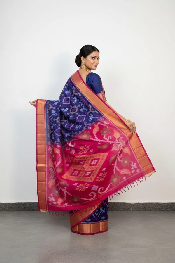 Traditional_Pochampalli_Ikkat_Designer_Print_Dolla_Silk_Saree
