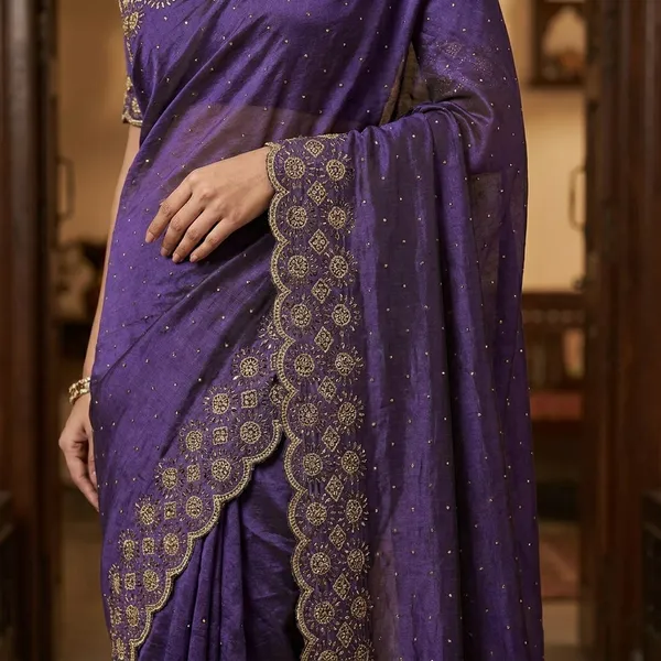 Purple_Cotton_Embellished_Casual_Saree_With_Unstitched_Blouse_Piece