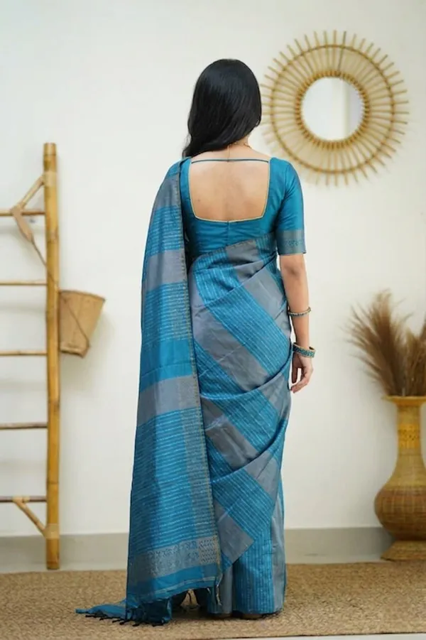 Women's_Soft_Lichi_Silk_Saree_|_Kanjivaram_&_Banarasi_Design_|_Festive_&_Wedding_Wear