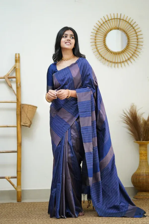 Women's_Soft_Lichi_Silk_Saree_|_Kanjivaram_&_Banarasi_Design_|_Festive_&_Wedding_Wear