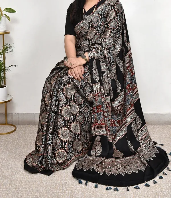 Maroon_&_Black_Floral_Ajrakh_Bindi_Japan_Silk_Saree_with_Rich_Pallu