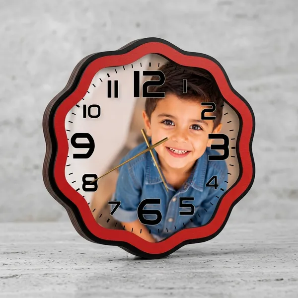 Customized_Scalloped_Edge_Wooden_Photo_Wall_Clock_Single_Picture