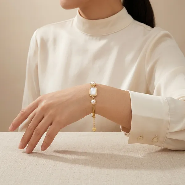 Yellow_Gold_Sterling_Silver_Mother_Of_Pearl_Chain_Bracelet_For_Women