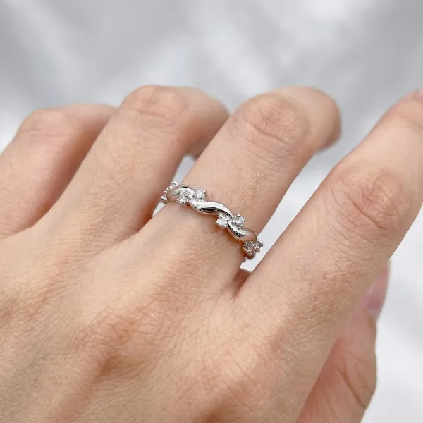 White_Rhodium_Sterling_Silver_Twisted_Studded_Band_Ring_For_Women