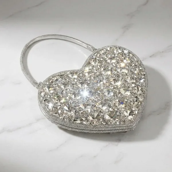 Silver_Heart_Shaped_Party_Handbag