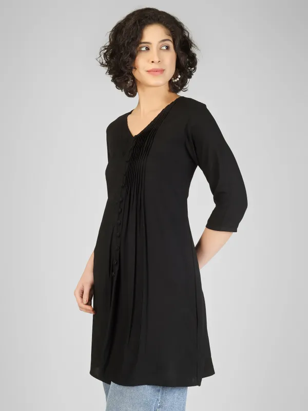 Black_Pure_Rayon_A-Line_Pleated_Tunic_For_Women