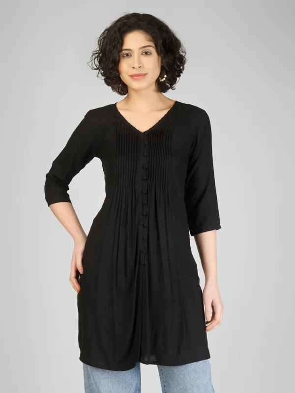 Black_Pure_Rayon_A-Line_Pleated_Tunic_For_Women
