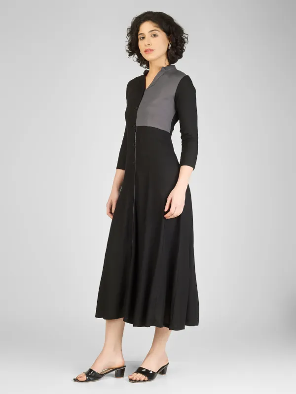 Black_Grey_Pure_Rayon_Color_Block_Midi_Dress_For_Women