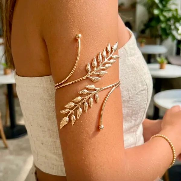 Armcuff_Gold_toned_with_beautiful_leaf_design